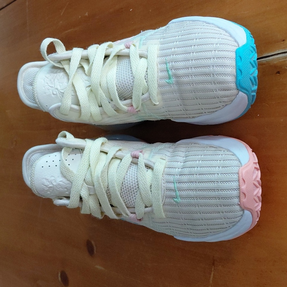 Kids Lebron Witness 6 Easter Coconut Milk Sneaker Size 4